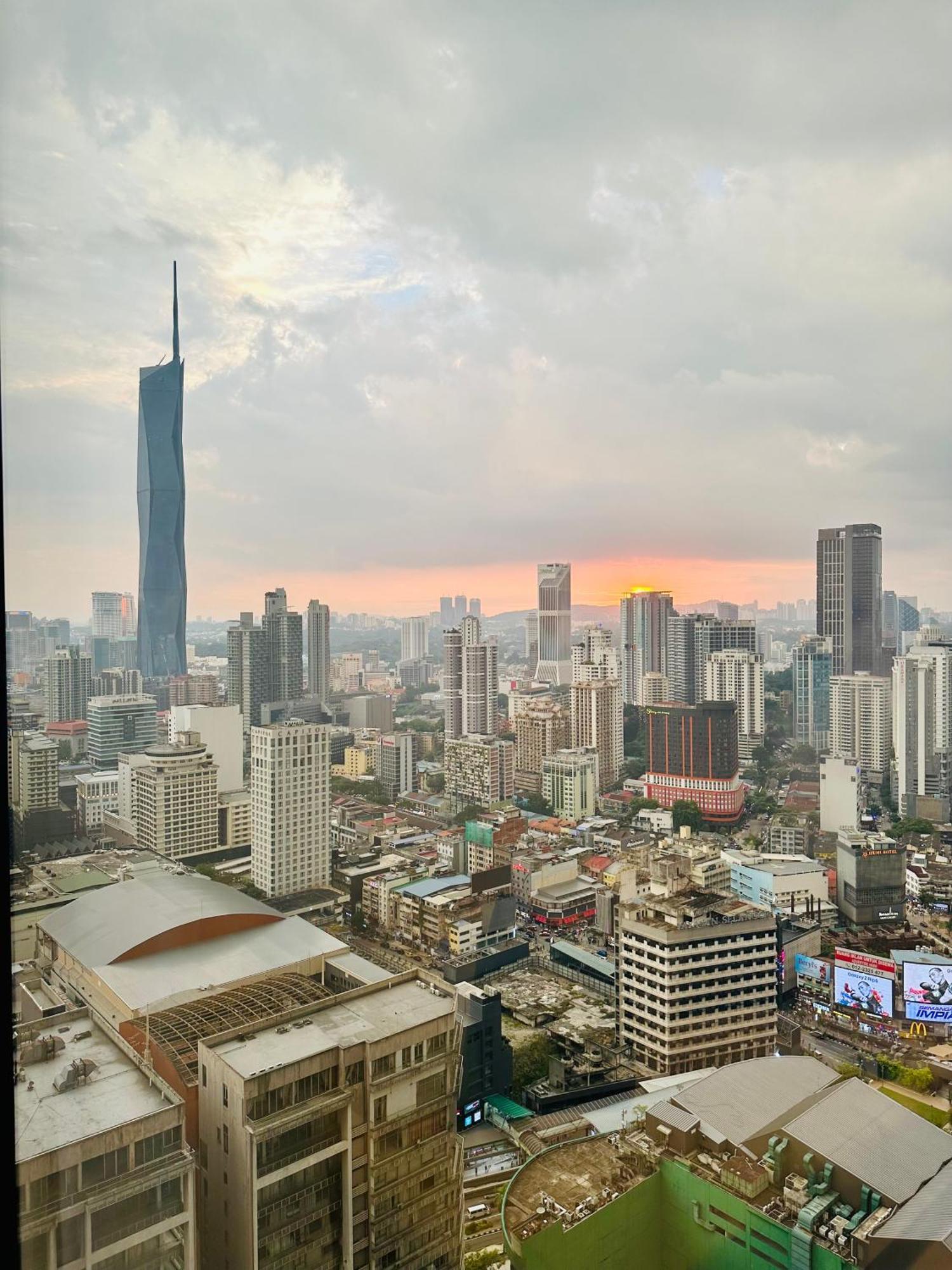 Klcc Suites At Axon Residence Kuala Lumpur Bagian luar foto
