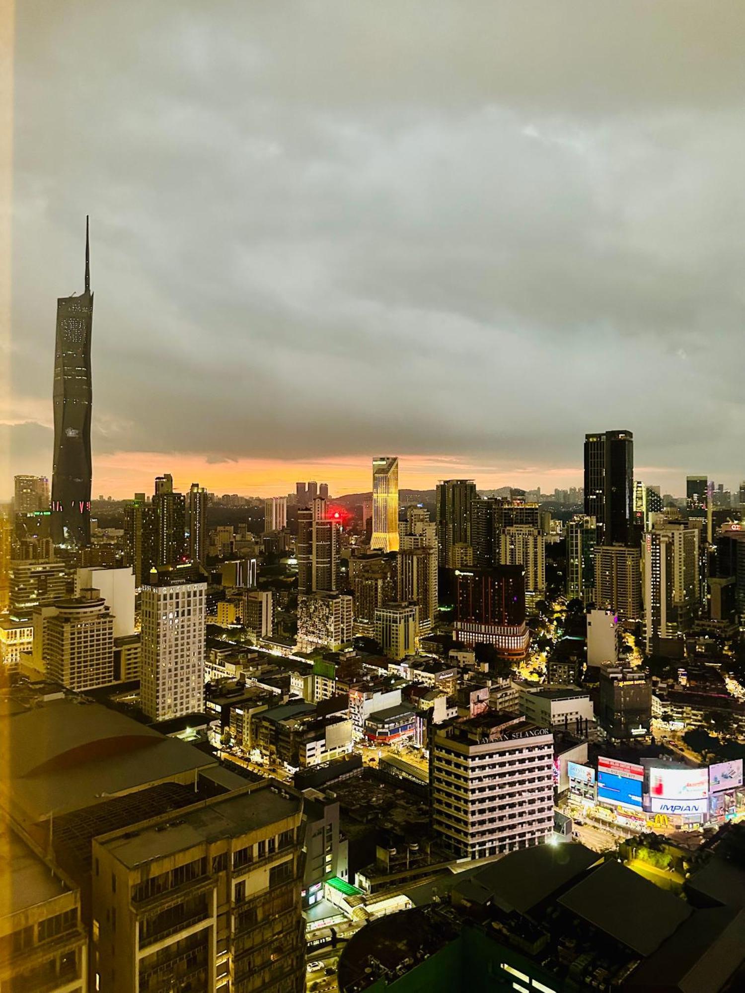 Klcc Suites At Axon Residence Kuala Lumpur Bagian luar foto