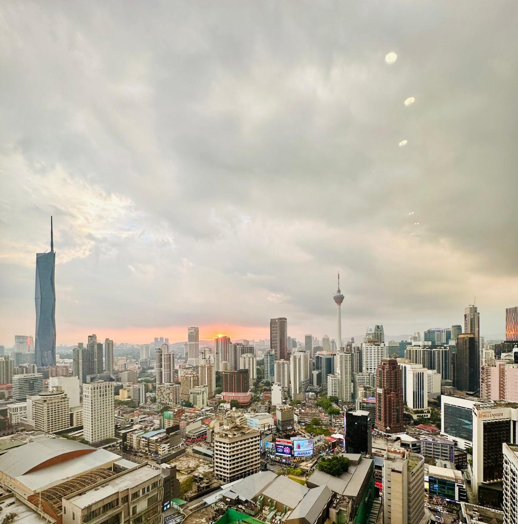 Klcc Suites At Axon Residence Kuala Lumpur Bagian luar foto